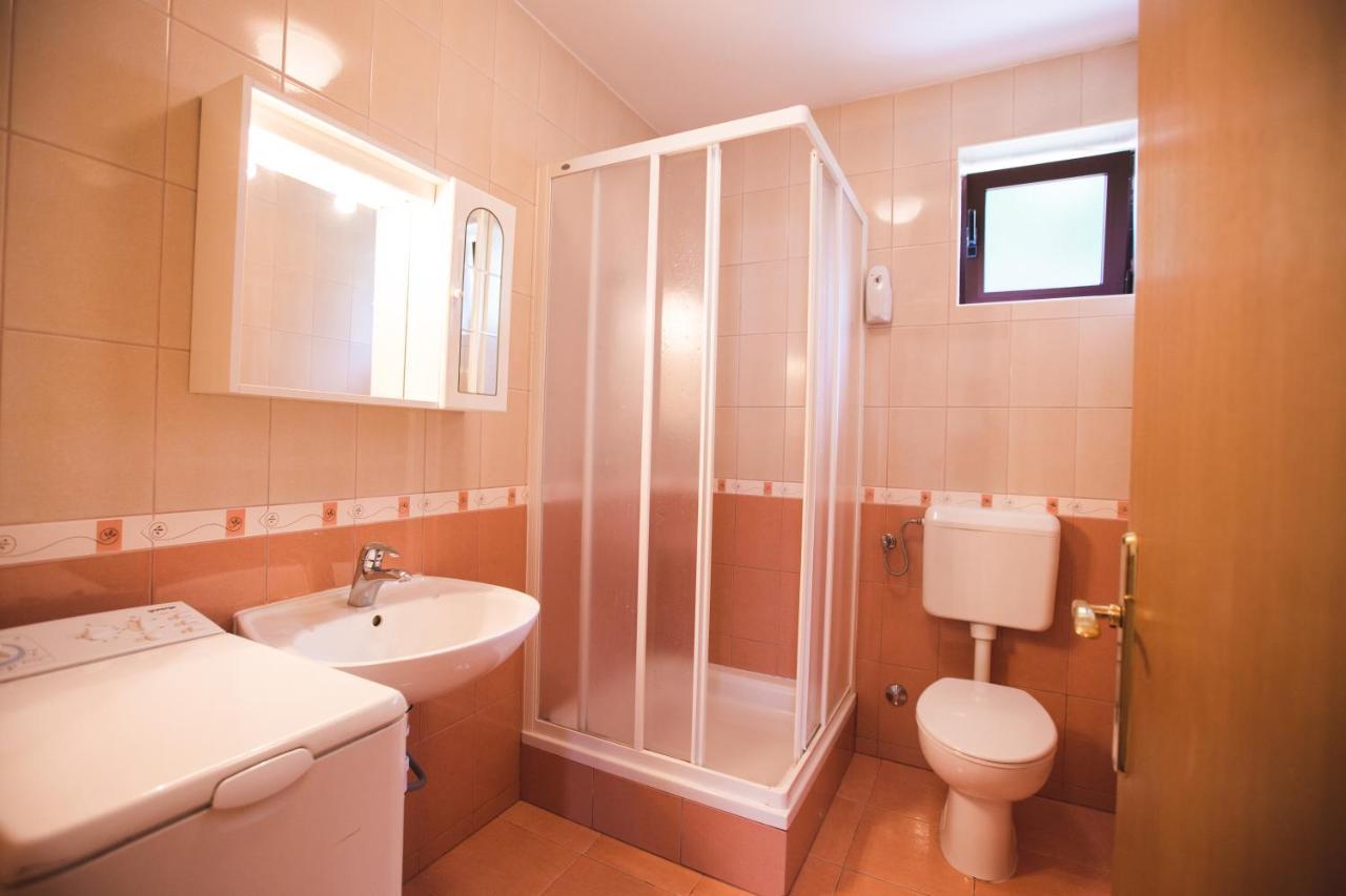 Apartmani Nada & Darko, Kampor, Rab, Hrvatska ภายนอก รูปภาพ