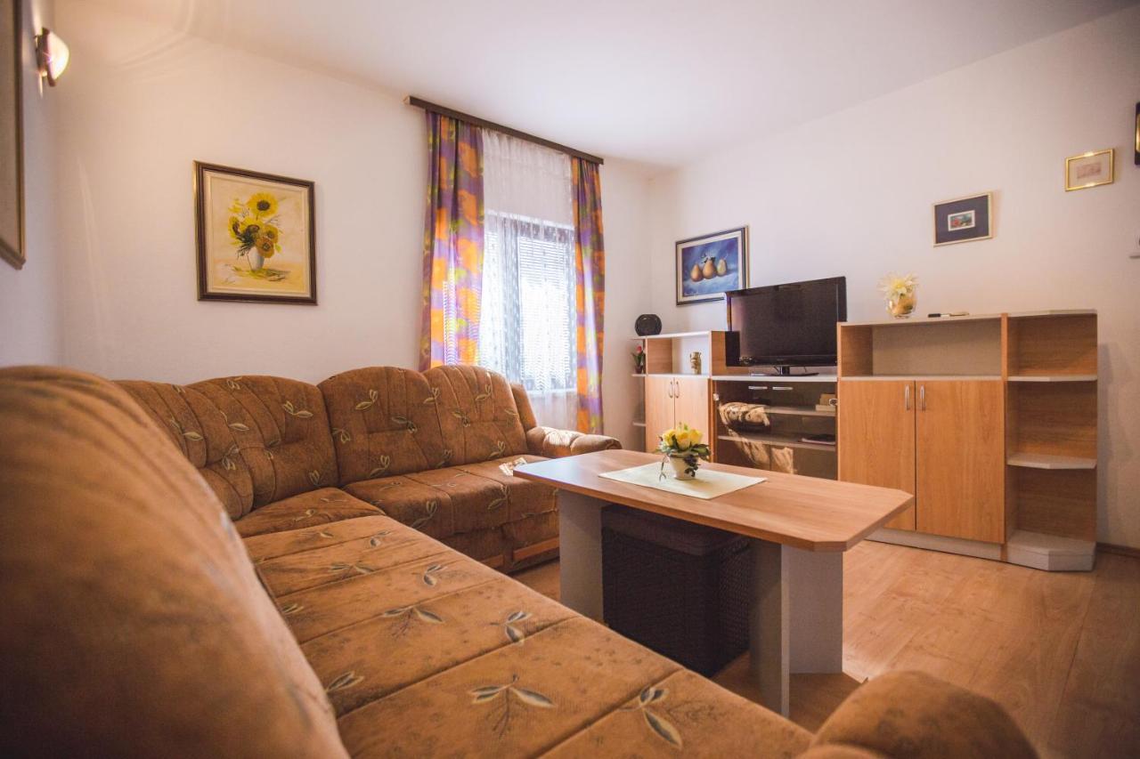 Apartmani Nada & Darko, Kampor, Rab, Hrvatska ภายนอก รูปภาพ